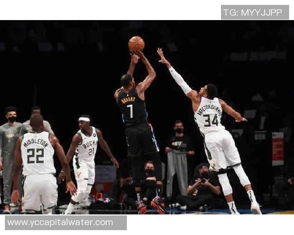 杜兰特在雄鹿对阵篮网的精彩得分表现分析与赛后点评