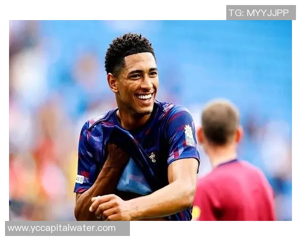 贝林厄姆:从青涩小将到足球场上的璀璨明星之路 贝林厄姆:从青涩小将到足球场上的璀璨明星之路