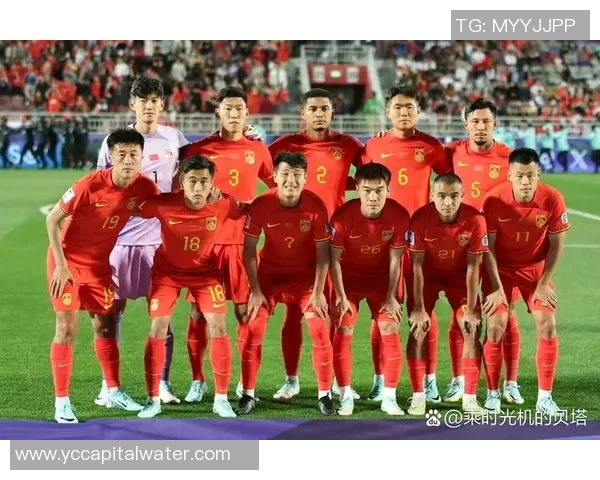 重庆篮球队在全国锦标赛中以86分稳居积分榜首位展现强劲实力