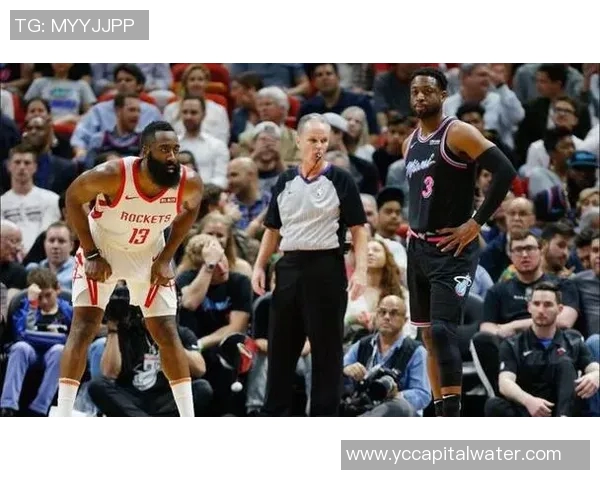 骑士队与76人激战105分之战展现篮球魅力与团队精神 骑士队与76人激战105分之战展现篮球魅力与团队精神