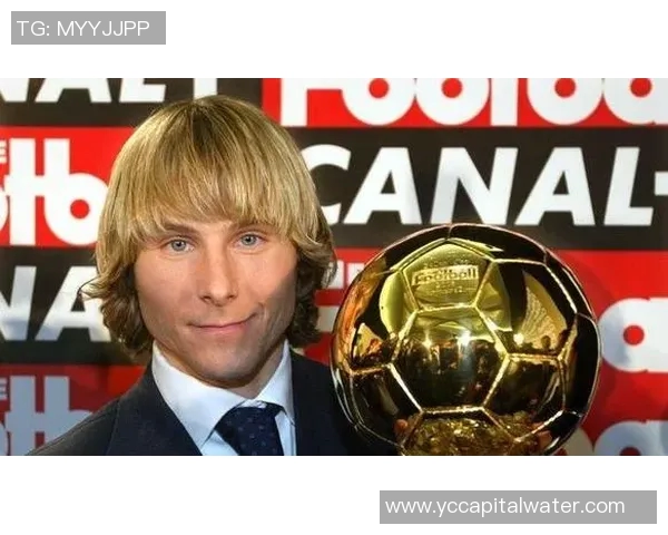 内德维德与齐达内的巅峰对决谁才是足球场上的真正大师