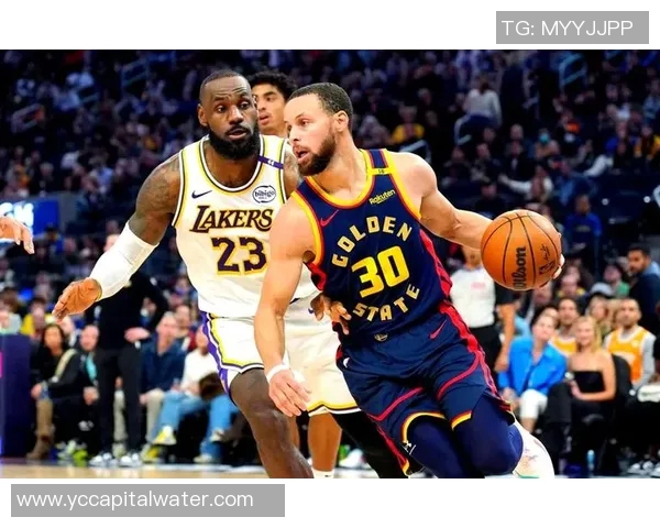 勇士与湖人精彩对决回放分析全场比赛亮点与关键时刻回顾